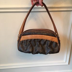 Authentic Louis Vuitton Klara shoulder bag